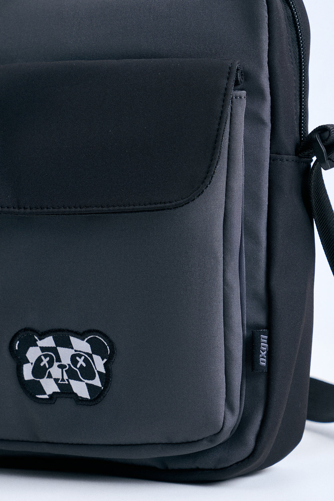 991904-Black (3).jpg