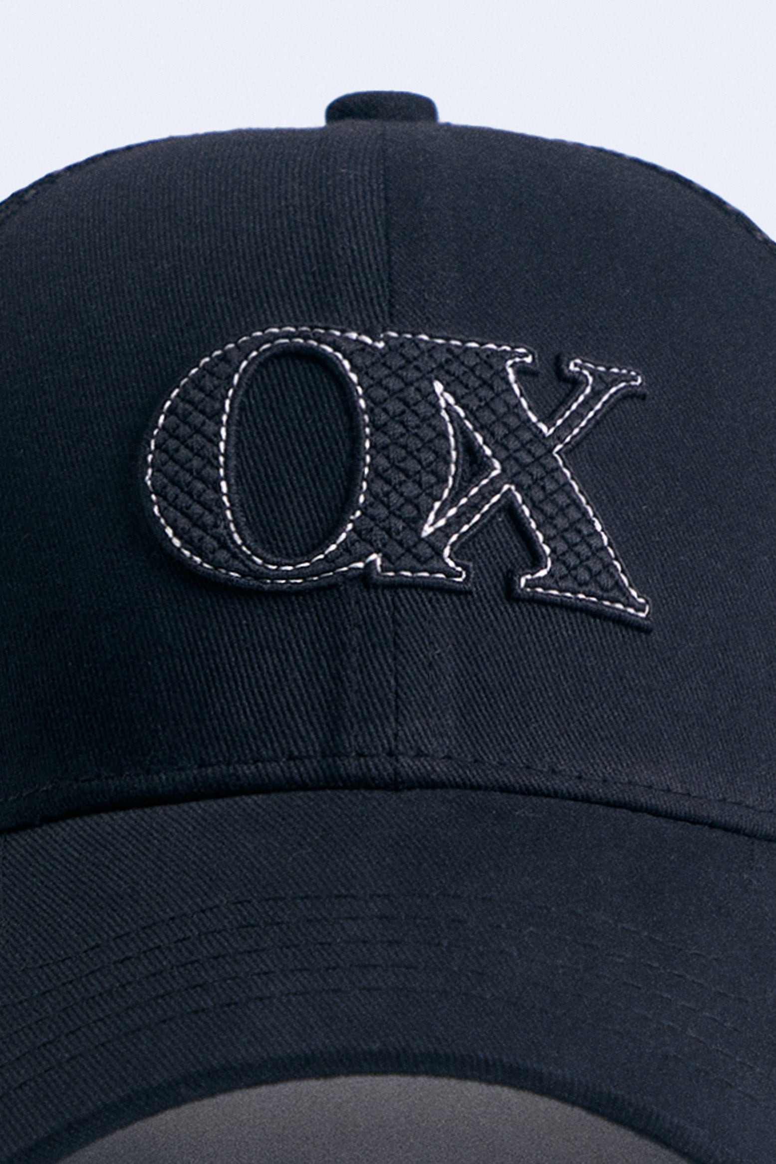 991906-Black (1).jpg