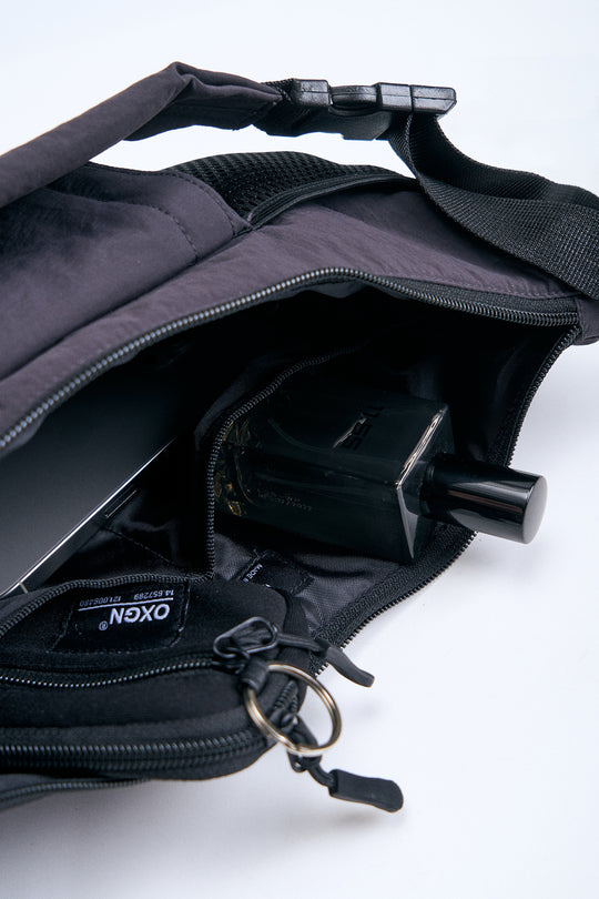 Mid Sized Messenger Bag