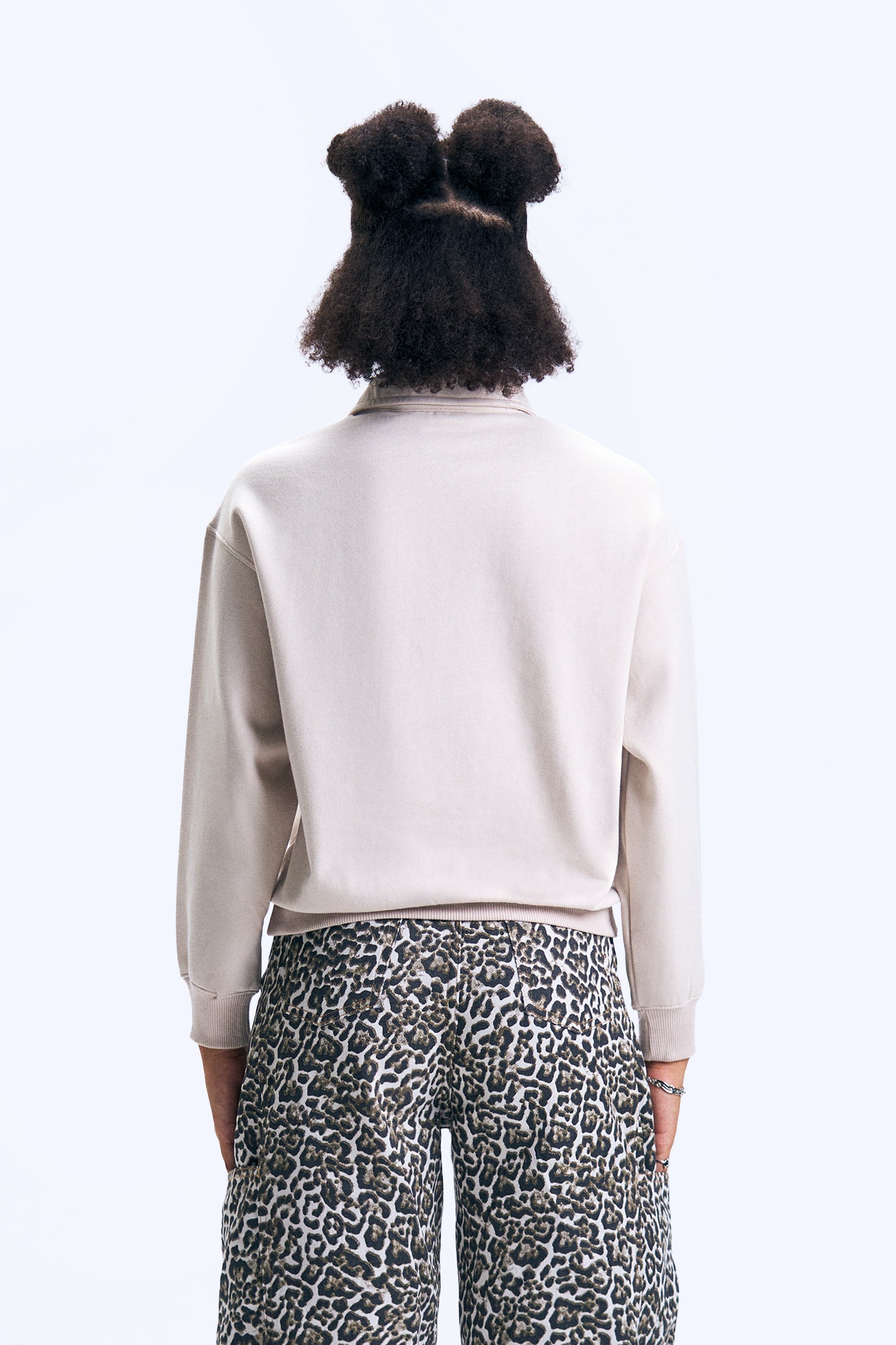 992410-Off White (3).jpg