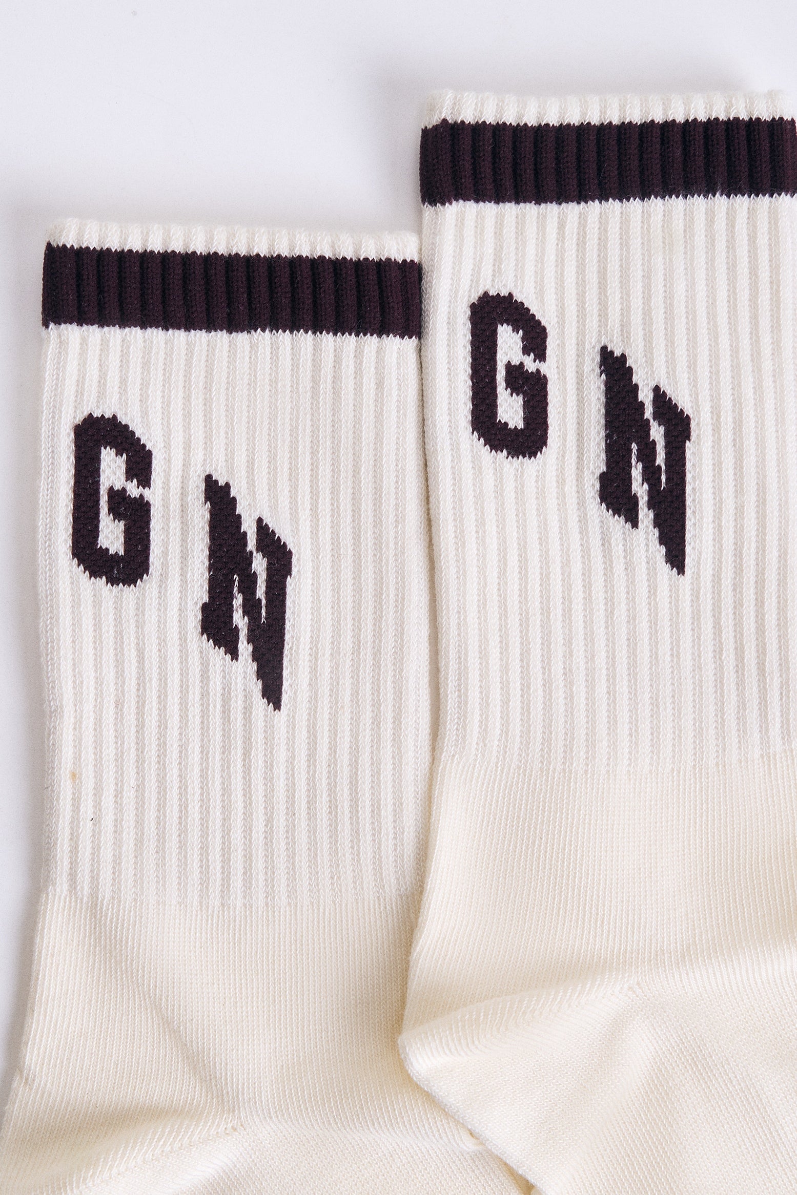 992439-Off White (2).jpg