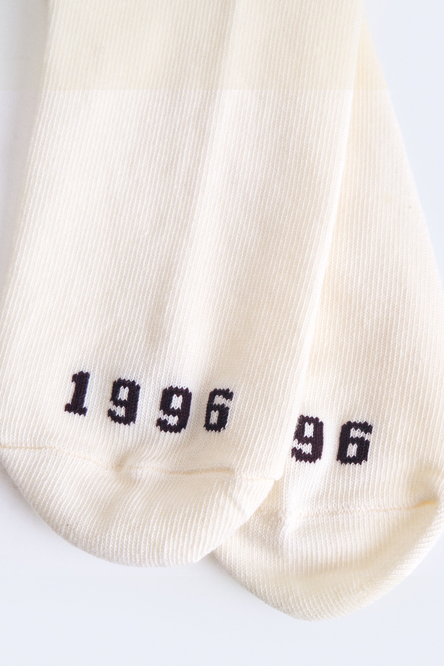 992439-Off White (5).jpg