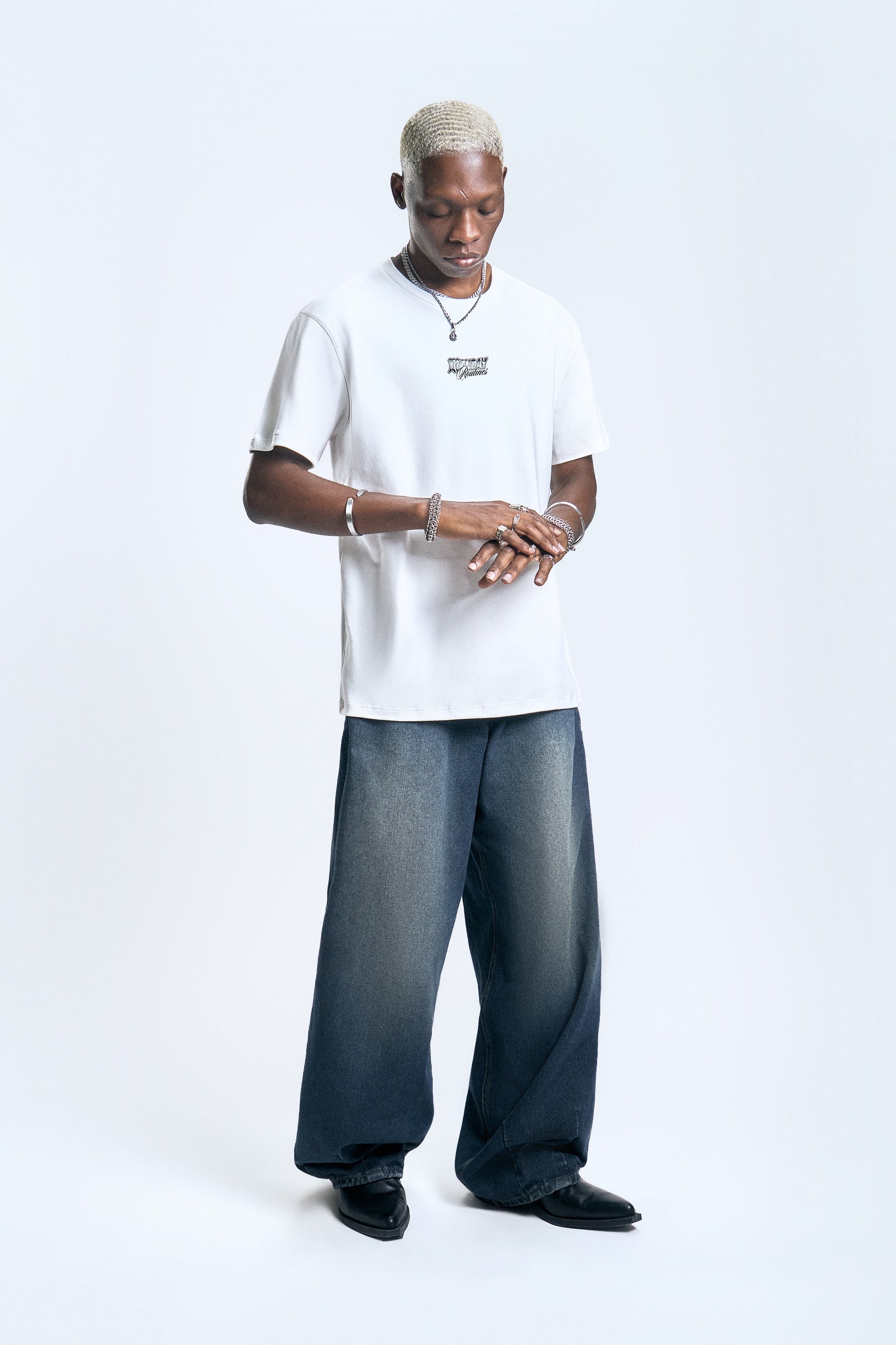 992669-Off White (3).jpg