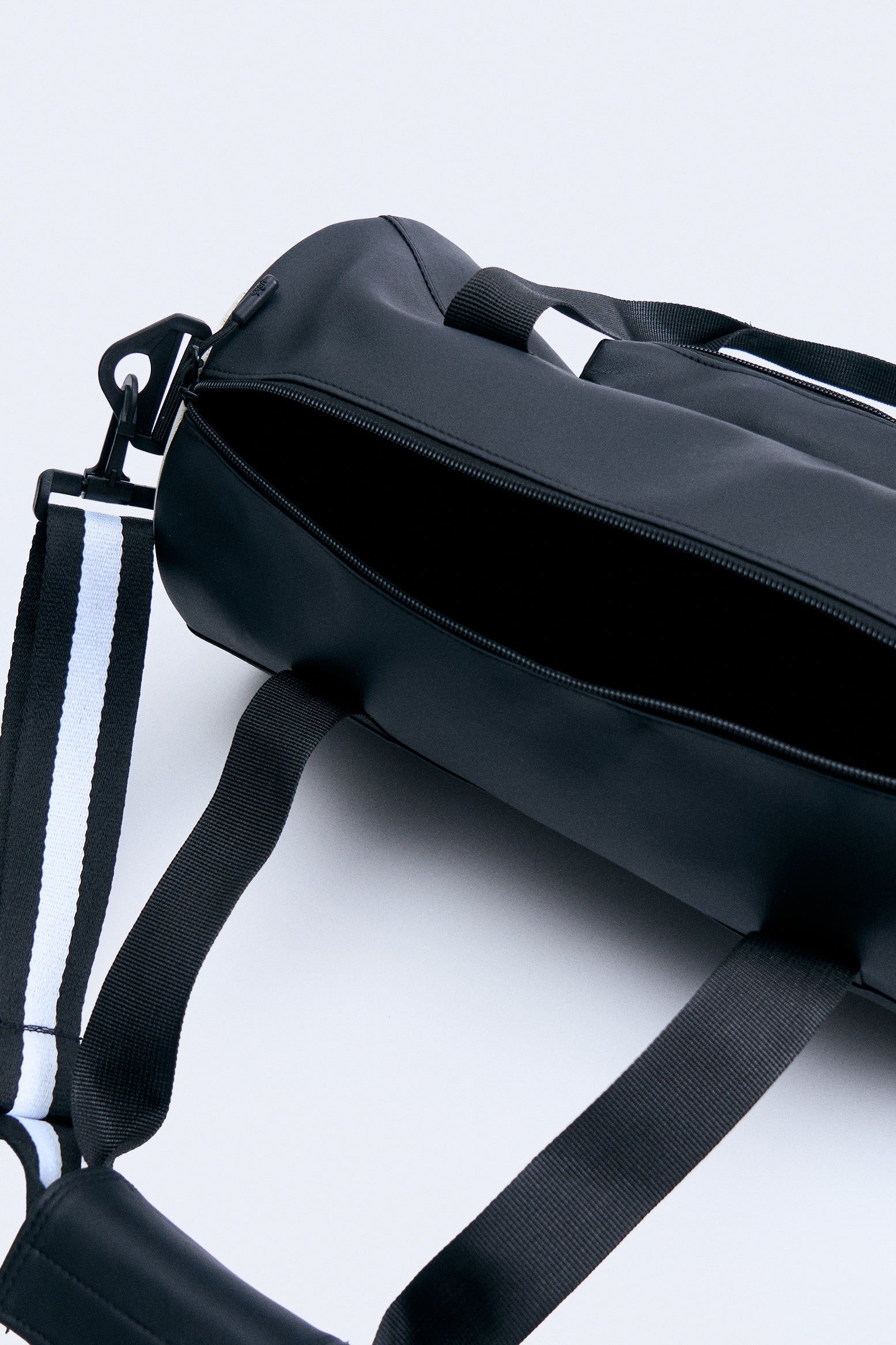 992858-Black (1).jpg