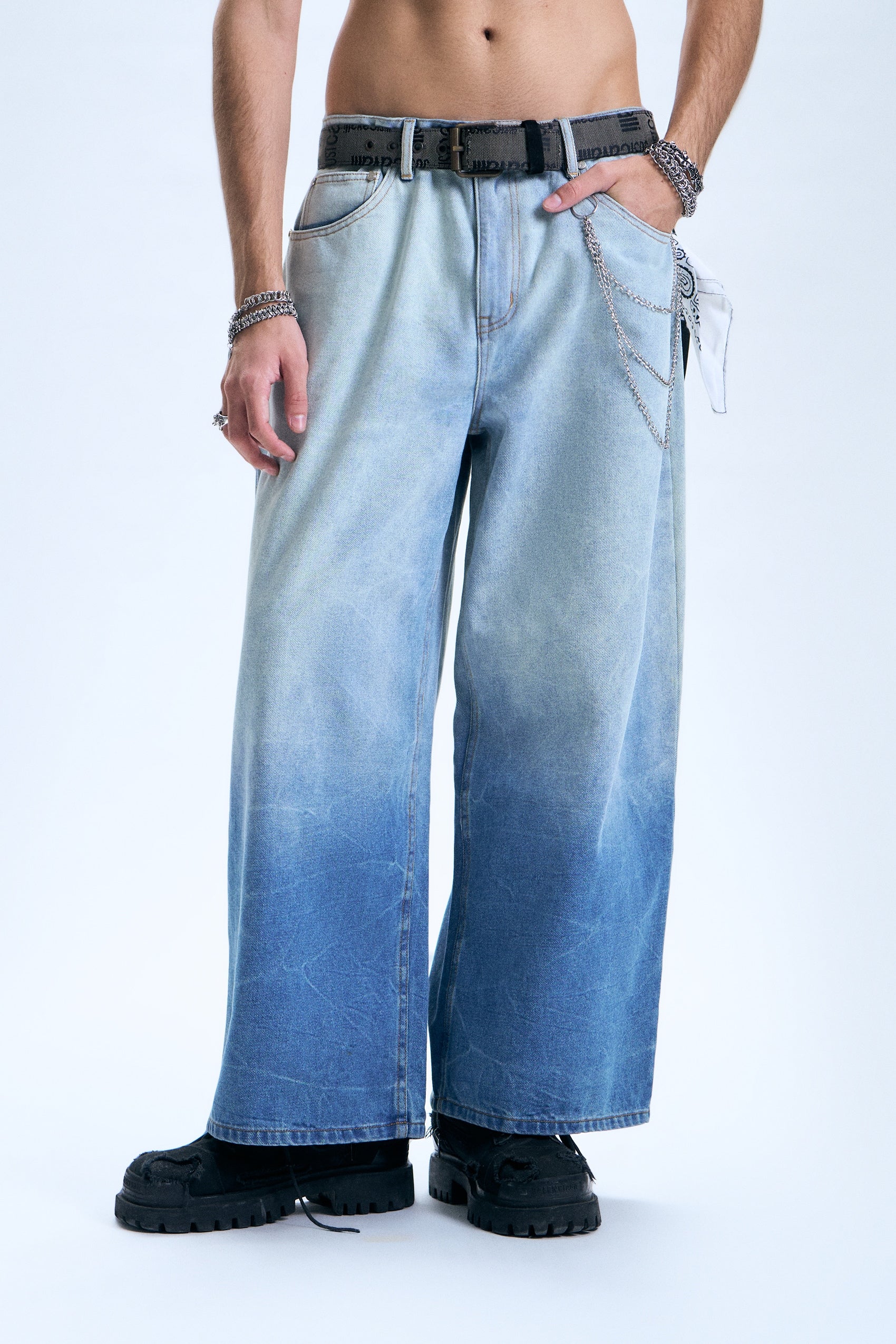 Washed Ripped Slim Jeans