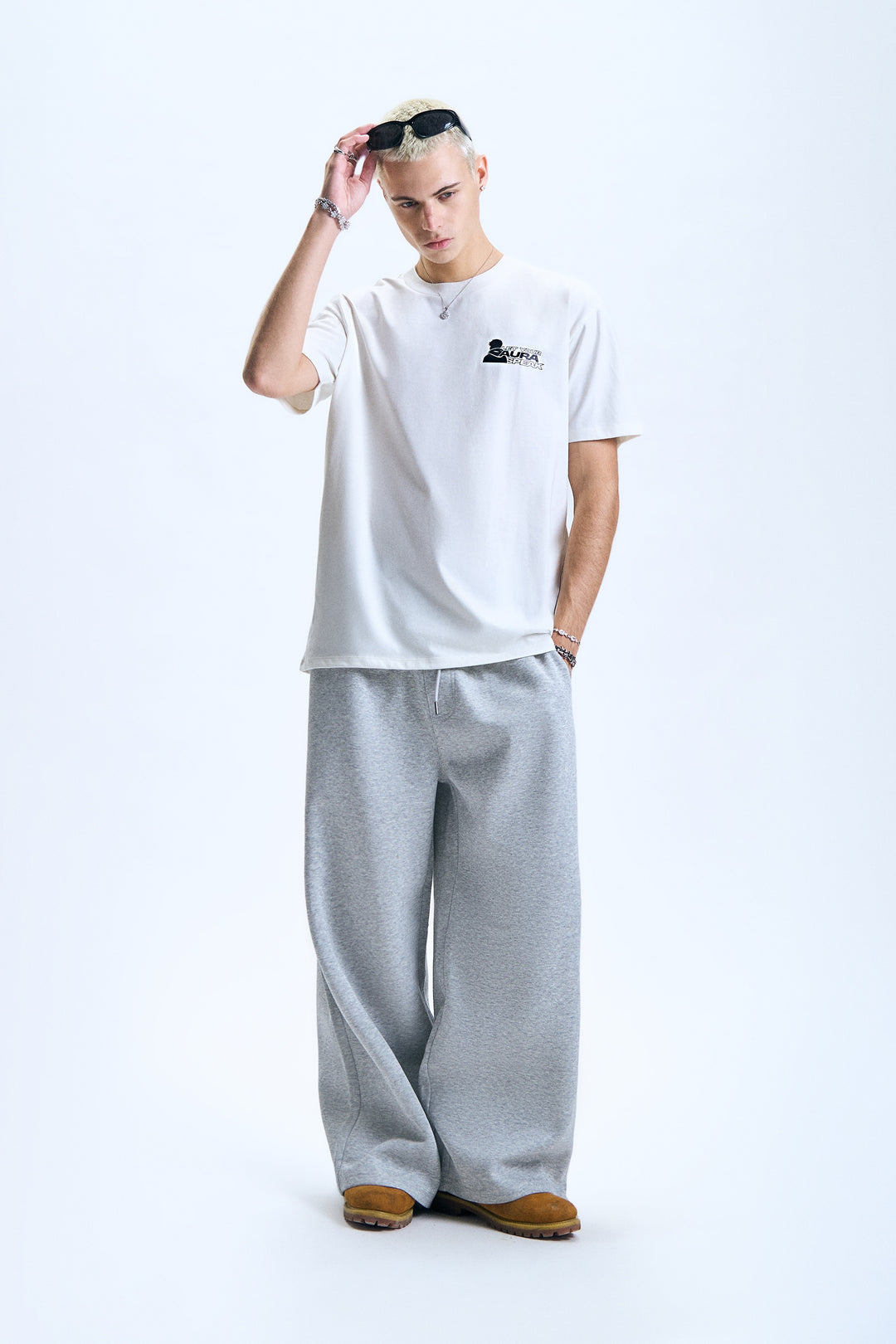 994100-Off White (1).jpg