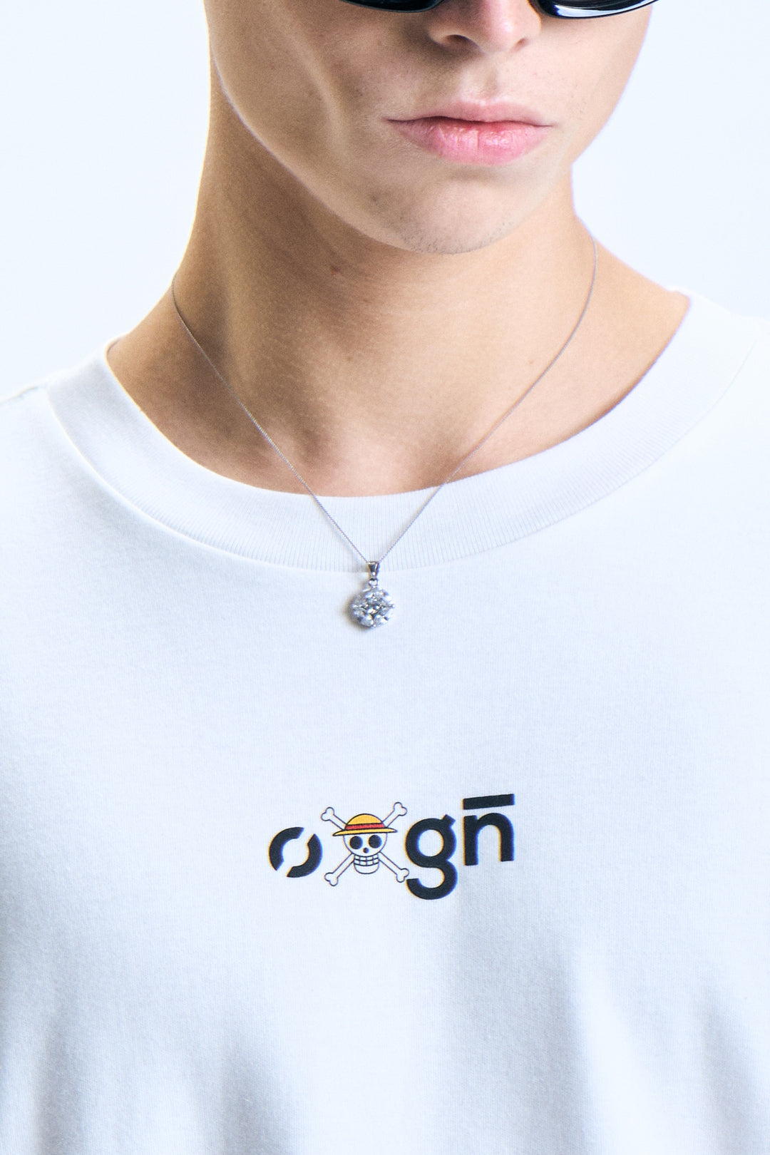 994245-White (1).jpg