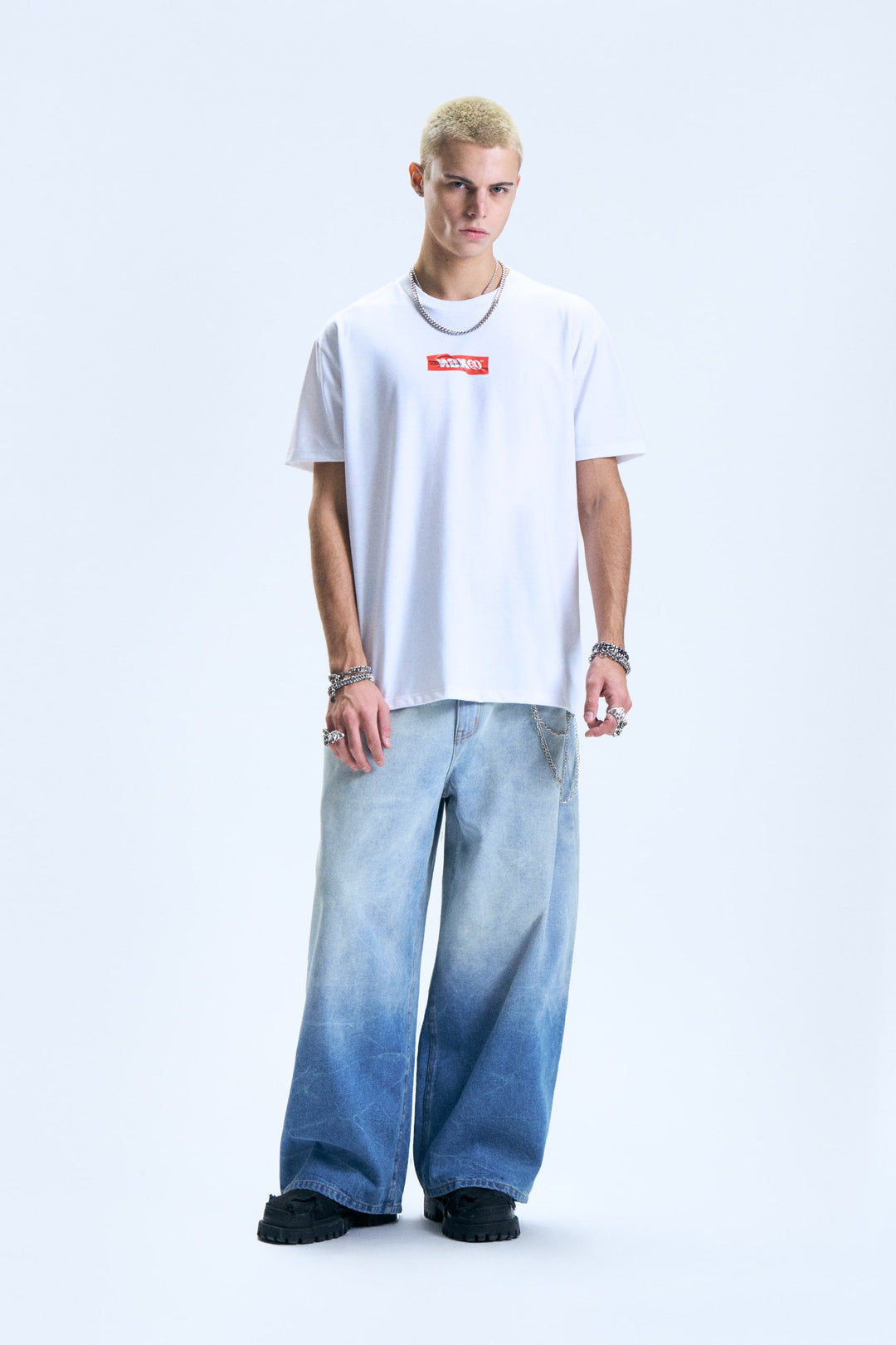 994373-Off White (1).jpg