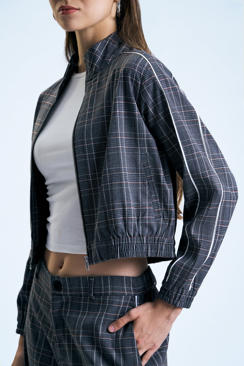 994390-Gray (2).jpg