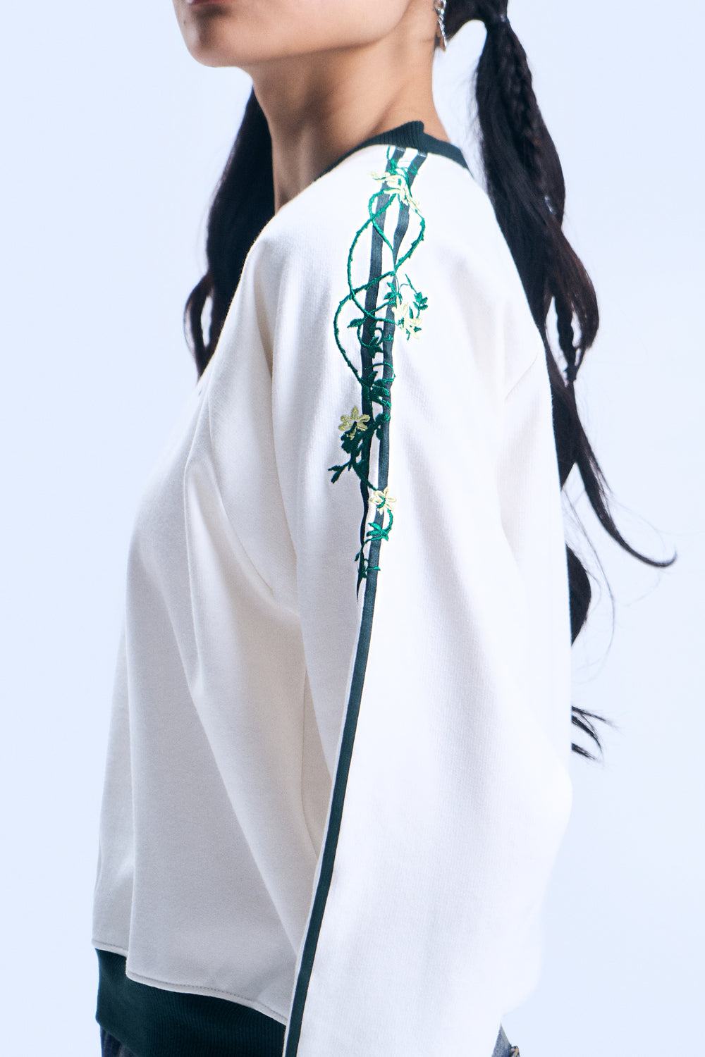 994410-Off White (4).jpg