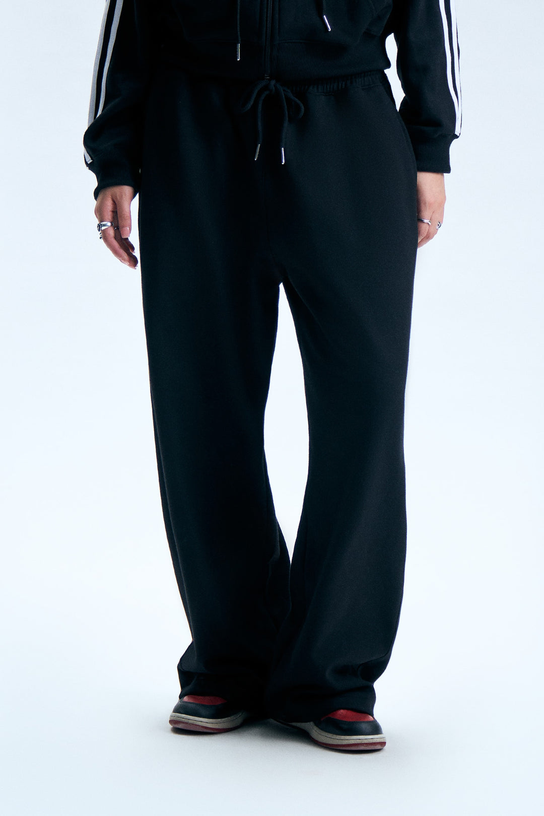 995326-Black (4).jpg