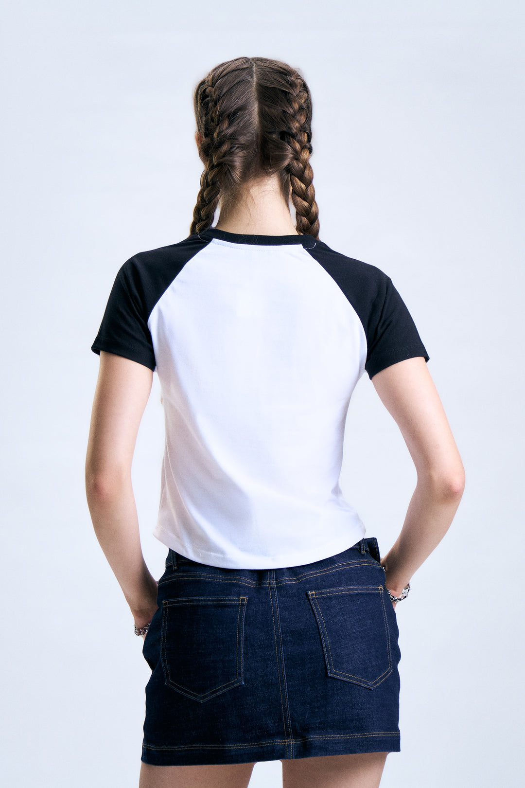 996203-Off White (1).jpg
