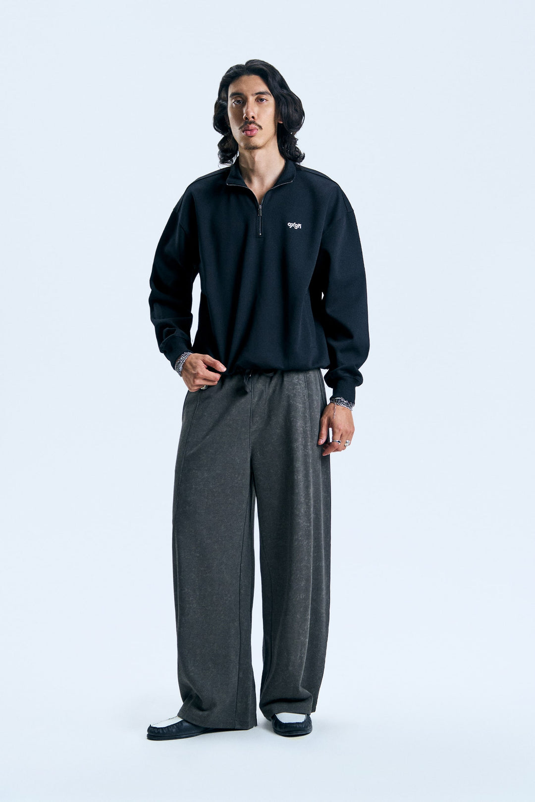 996923-Black (1).jpg