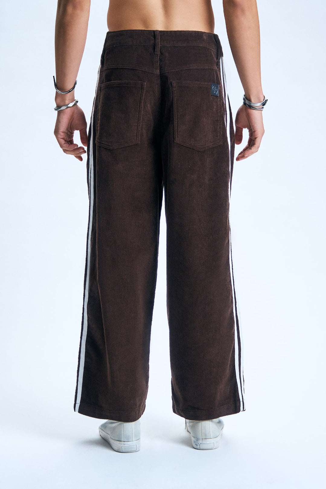 997071-Deep Brown (5).jpg
