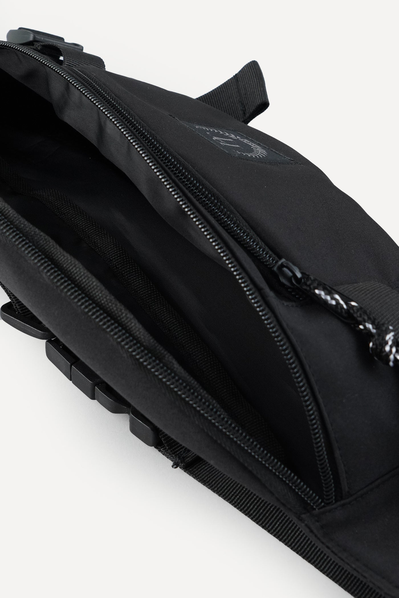 967844-Black (4).jpg