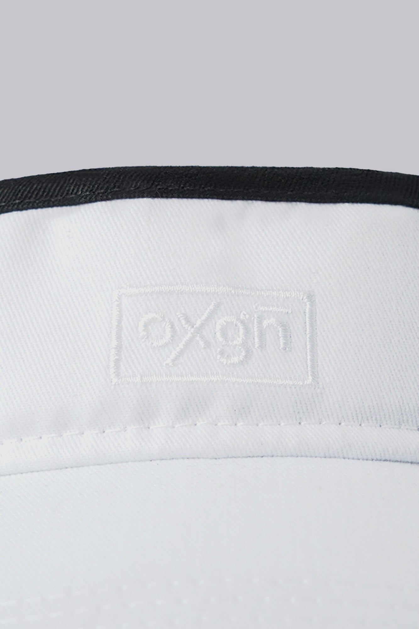 967942-Off White (3).jpg