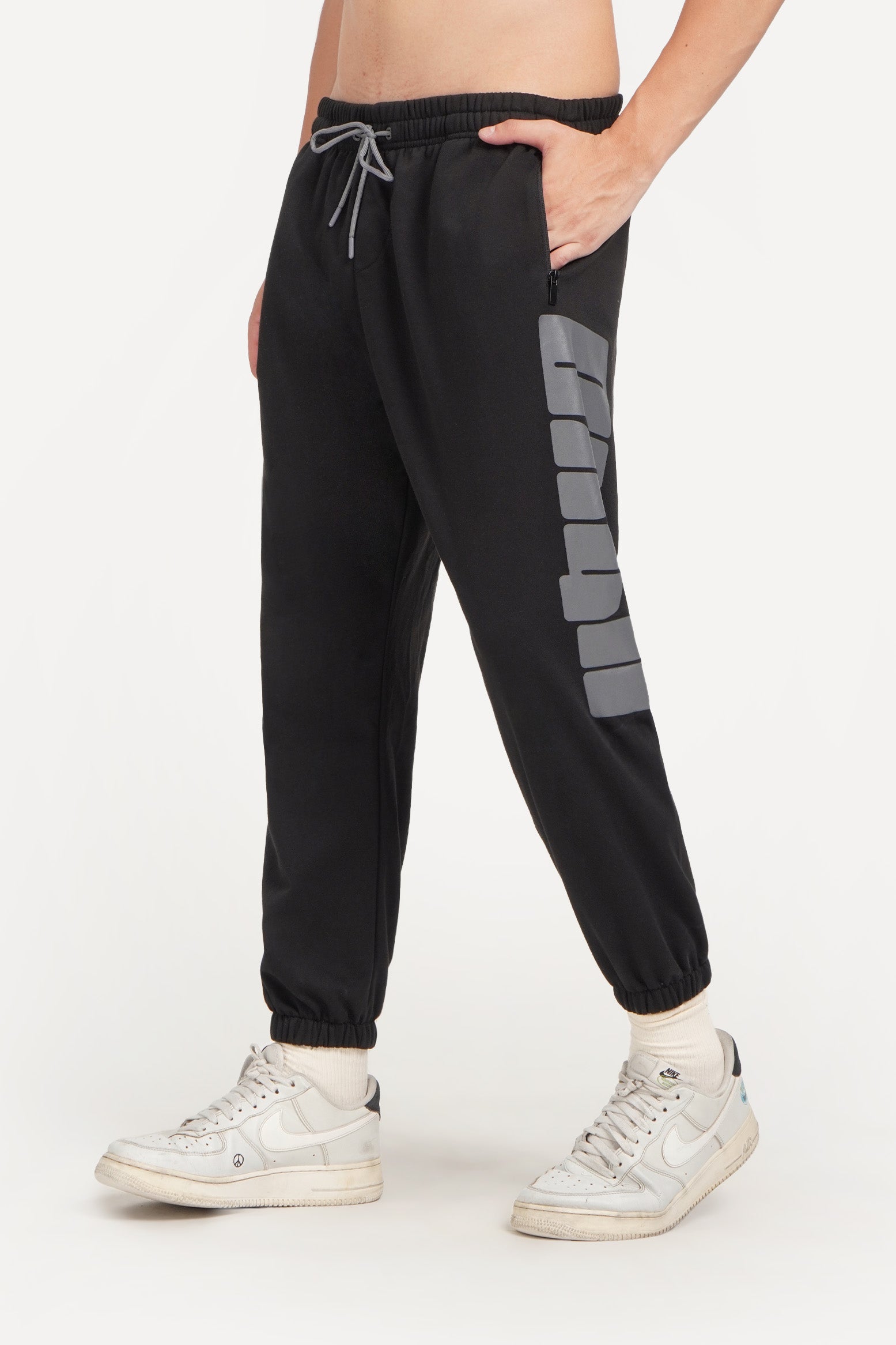 970974-Black (1).jpg