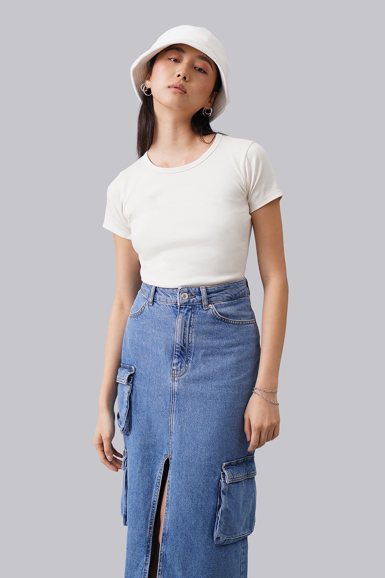 971618-Off White (1).jpg