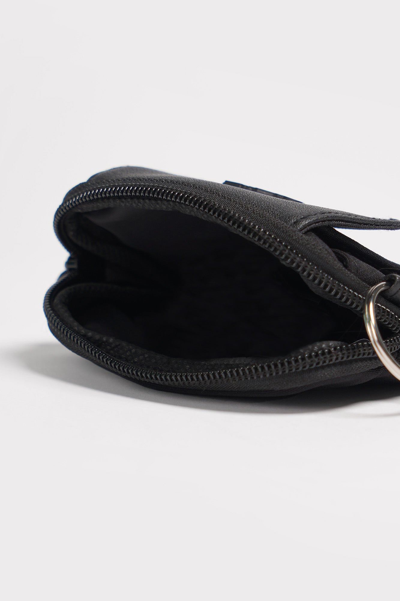 973275-Black (1).jpg