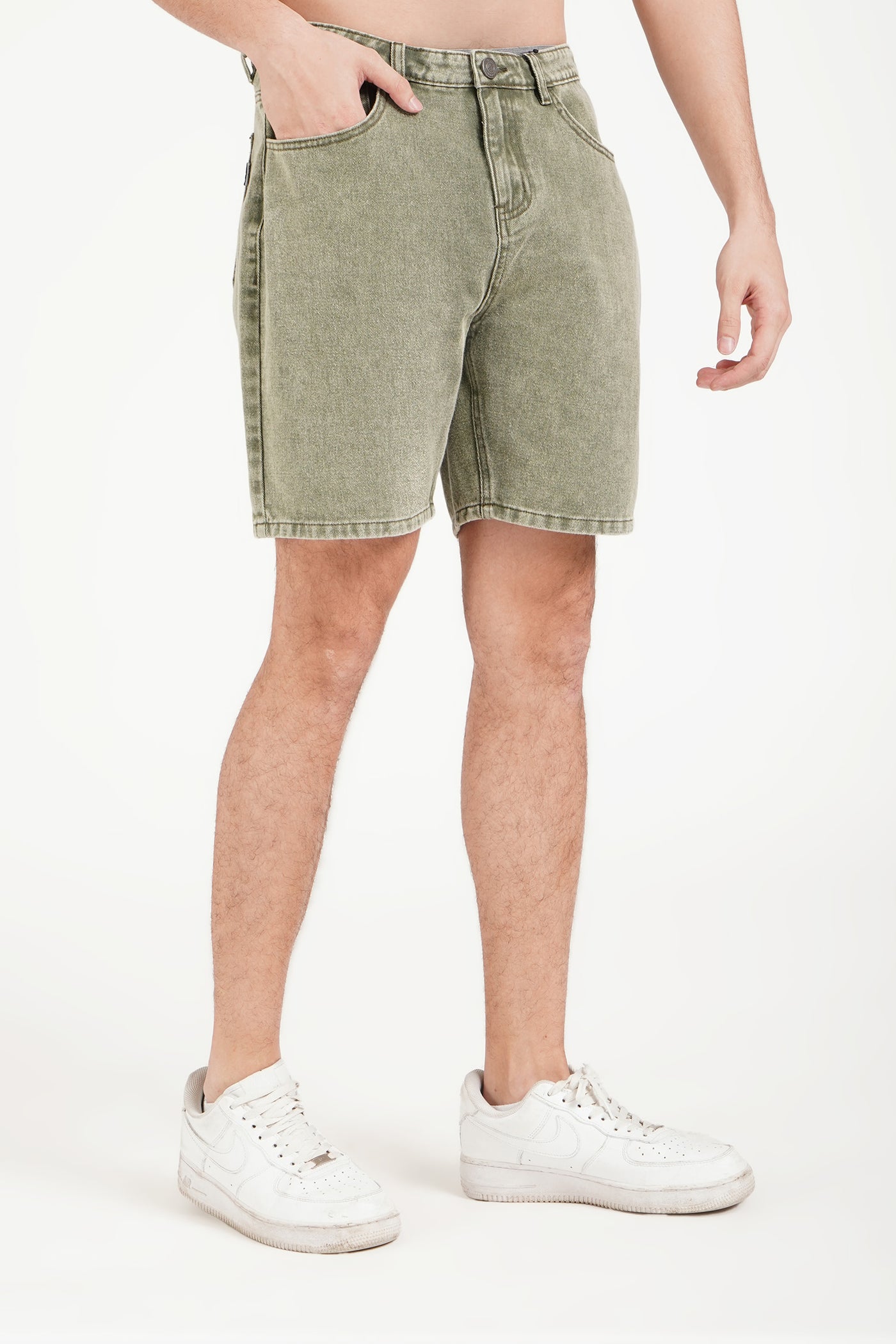 974675-Green (2).jpg