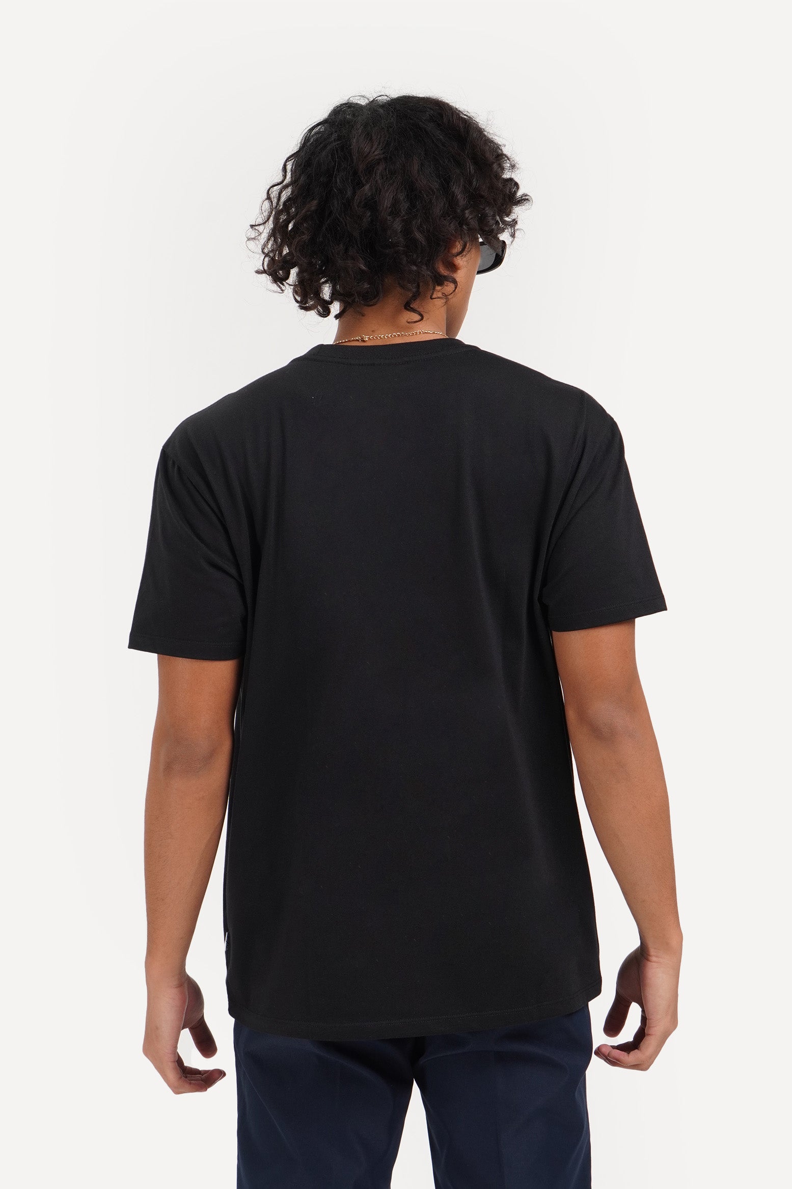 976678-Black (1).jpg