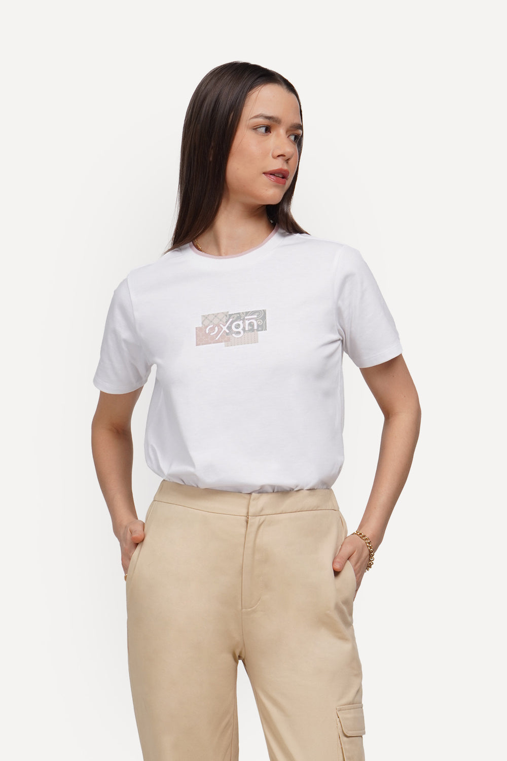 978713-Off White (3).jpg